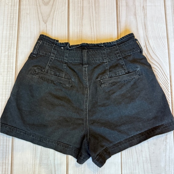 American Eagle Outfitters High Waist Black Shorts - Picture 2 of 3